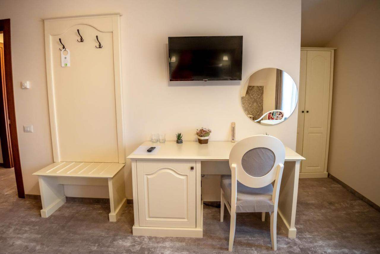 Bed and Breakfast Ana Boutique à Alba Iulia Extérieur photo
