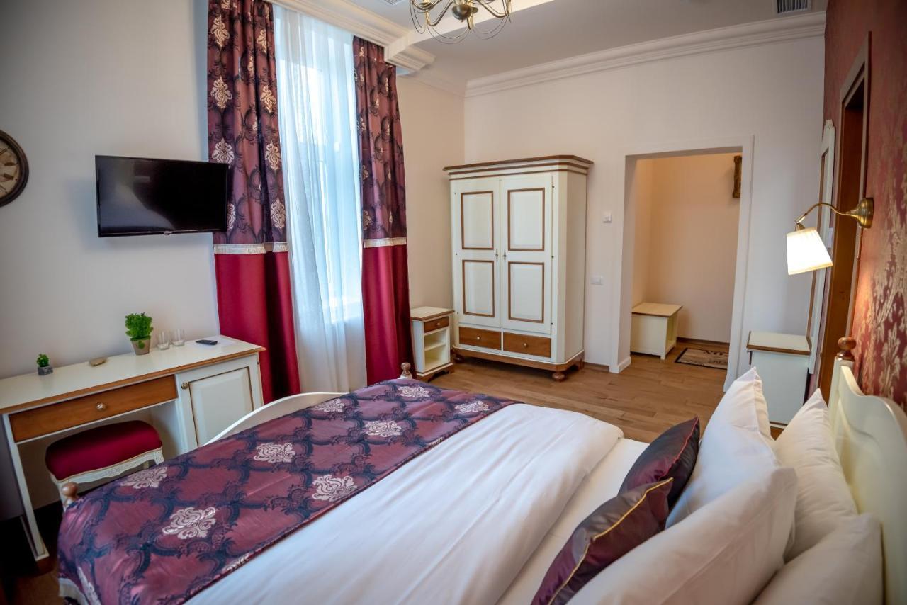 Bed and Breakfast Ana Boutique à Alba Iulia Extérieur photo
