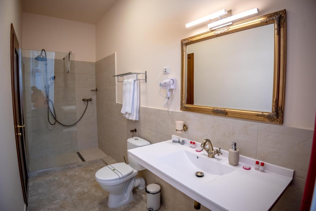 Bed and Breakfast Ana Boutique à Alba Iulia Extérieur photo