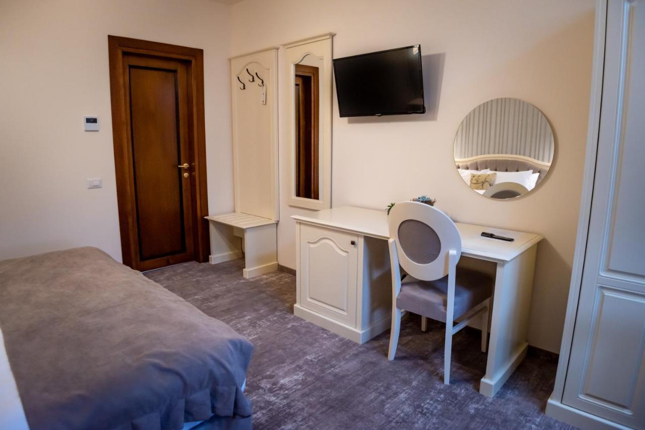 Bed and Breakfast Ana Boutique à Alba Iulia Extérieur photo