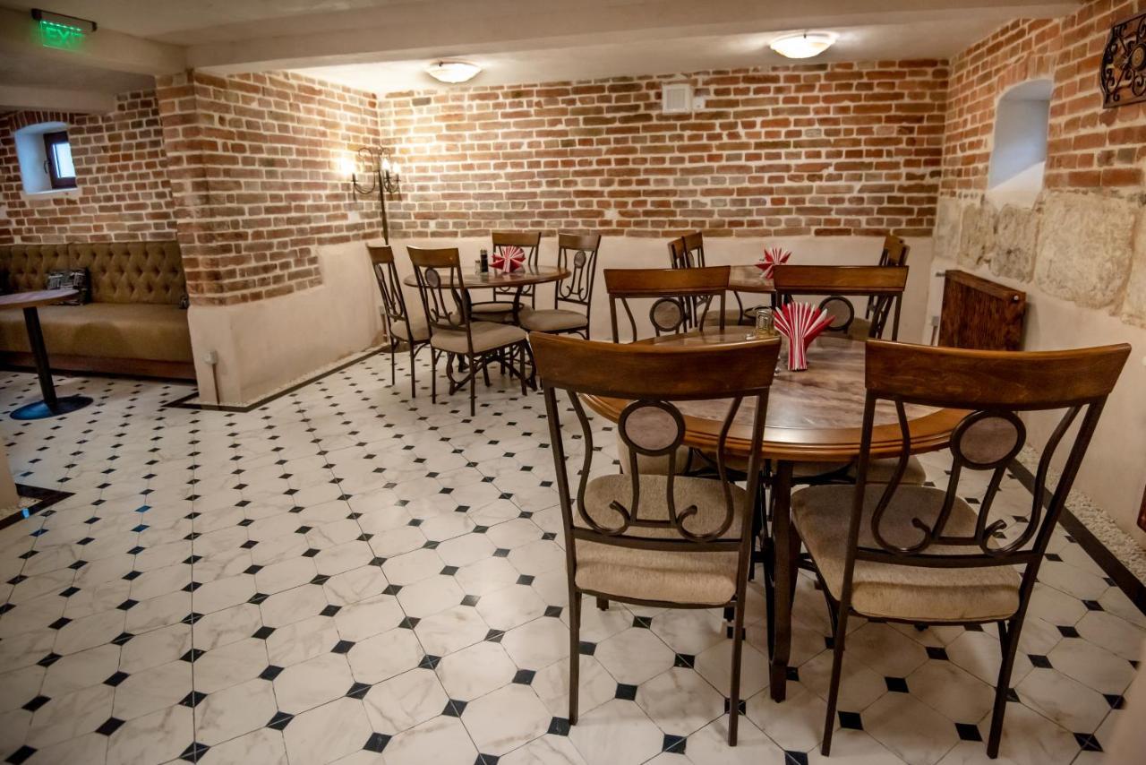 Bed and Breakfast Ana Boutique à Alba Iulia Extérieur photo